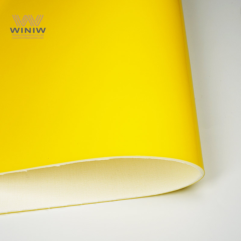 What are the materials equipment in basketball?